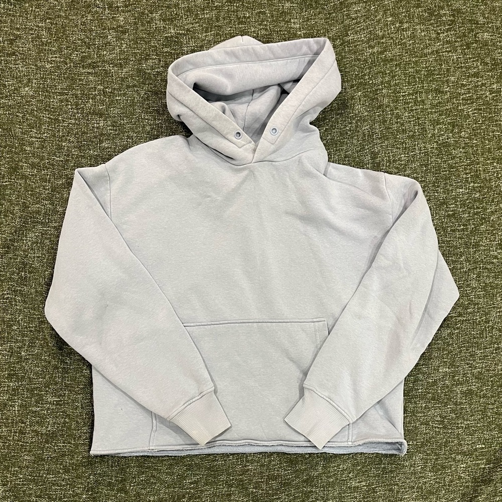 Gray Pullover Hoodie with Ribbed Cuffs